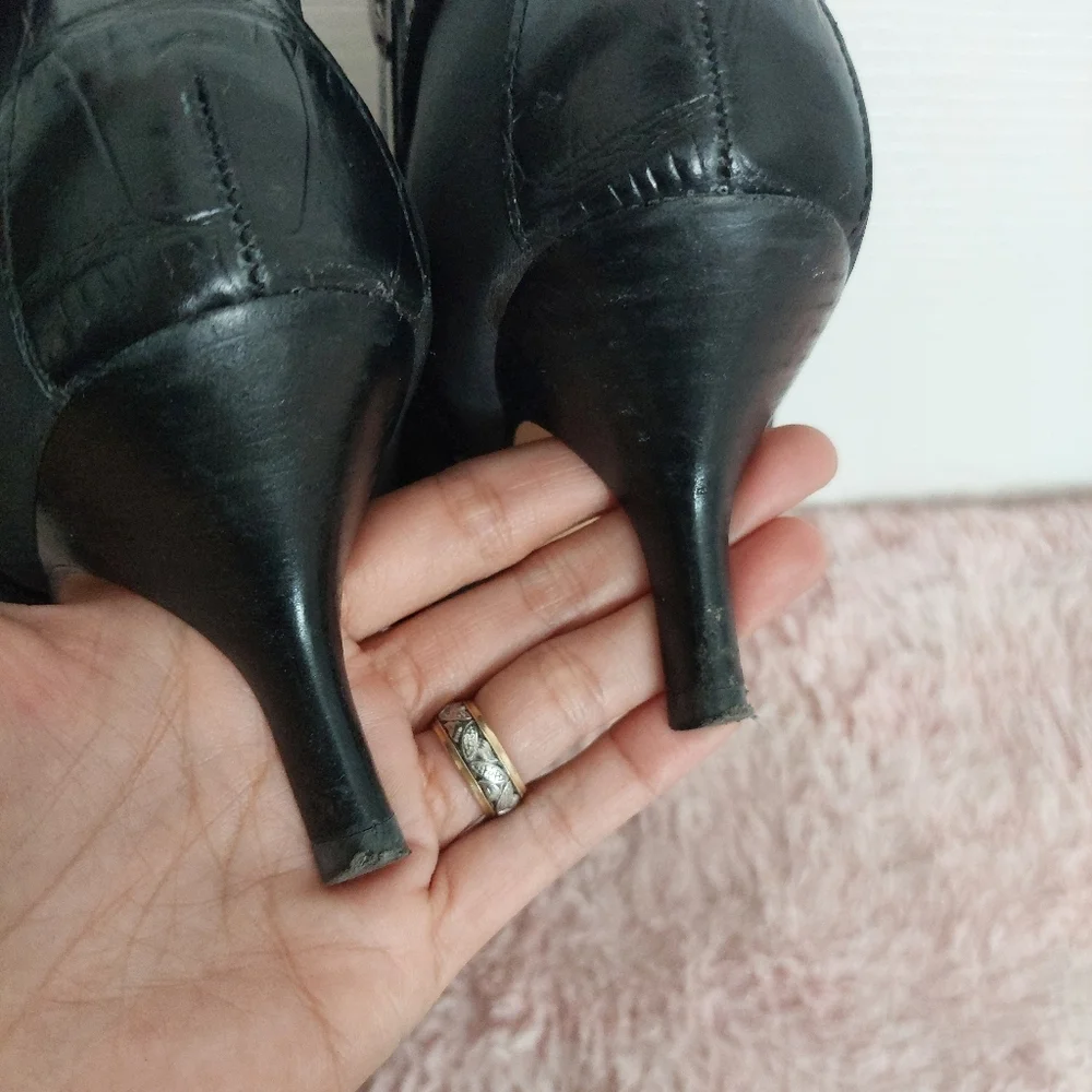 Donald J. Pliner Lure Kitten Hills Black Booties Size 6.5 - Picture 5 of 8